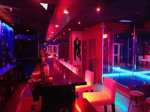 CLUB CALIFORNIA – Maison Close Marbella – photo 3