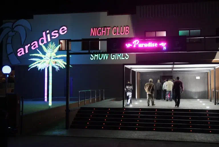 CLUB PARADISE (Maison Close Jonquera)